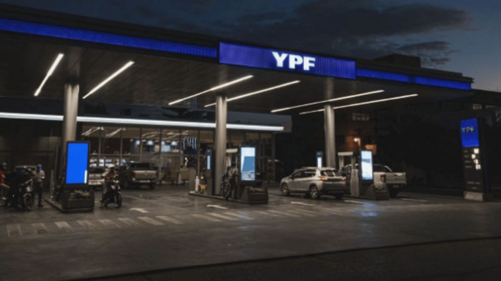Aumento de combustibles de YPF.