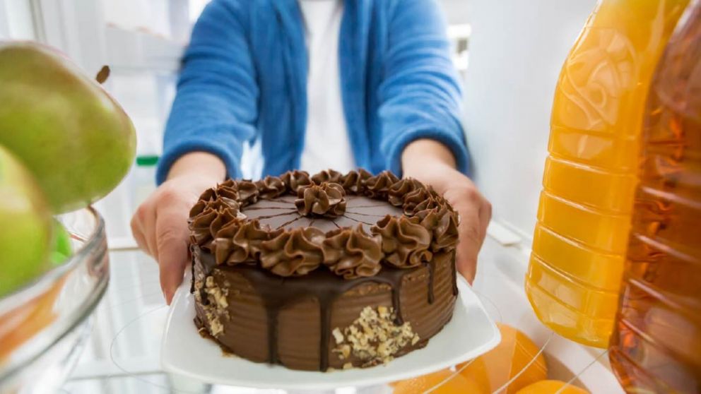 Tres consejos para guardar los postres con crema de forma segura en la heladera.