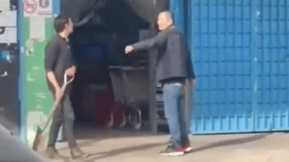 El enfrentamiento que se desarrolló en un supermercado chino.