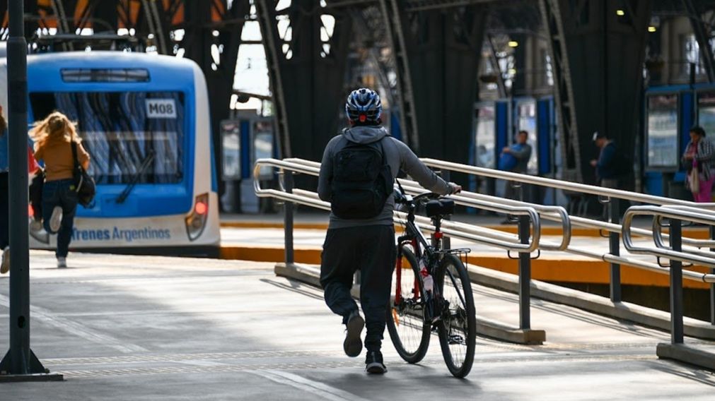 Una importante línea de tren modifica los horarios de hoy por obras de renovación de vías.