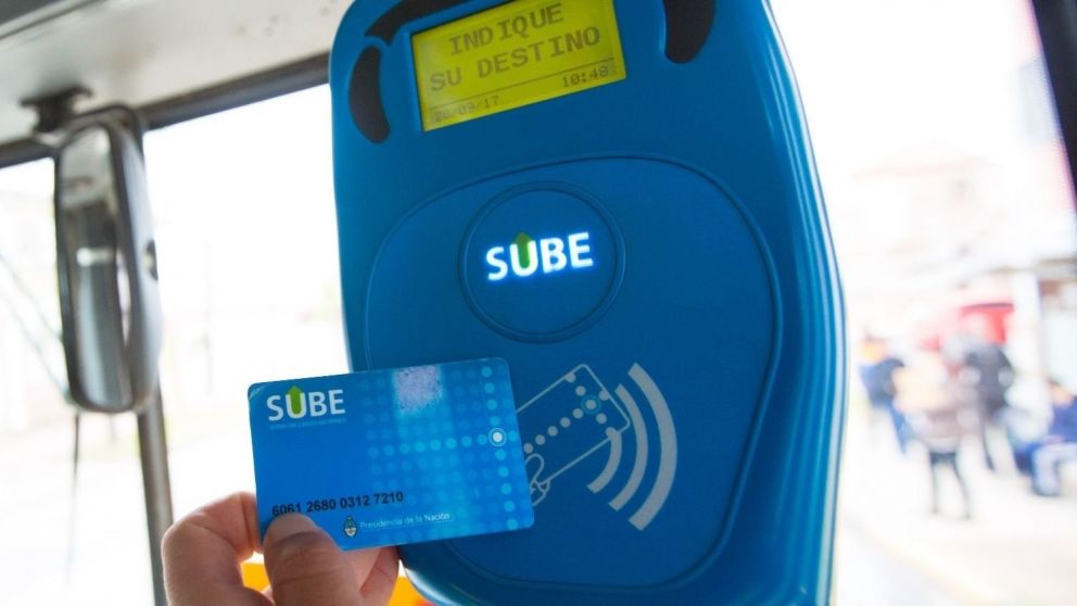 Para colectivos y subtes, el saldo negativo de la tarjeta SUBE es de $1.200.
