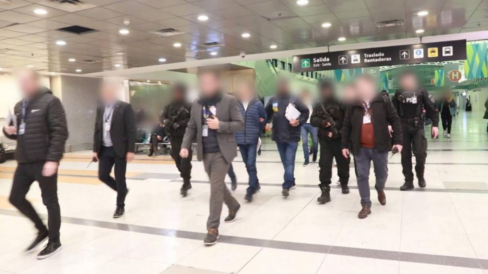 ¡VIDEO! Así extraditaron a narcos mexicanos