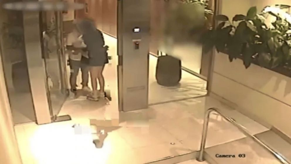 Viudas negras con una valija cargada con lo robado a la víctima.