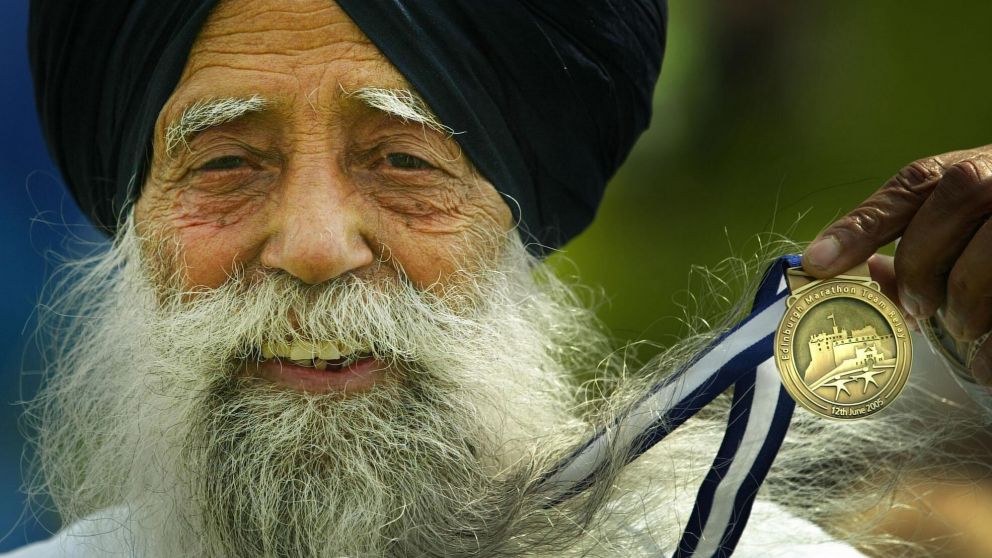 Fauja Singh mantiene su récord mundial de maratón (Archivo).