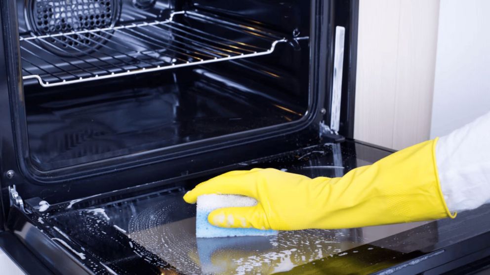 El truco casero para que tu horno quede como nuevo en pocos pasos.