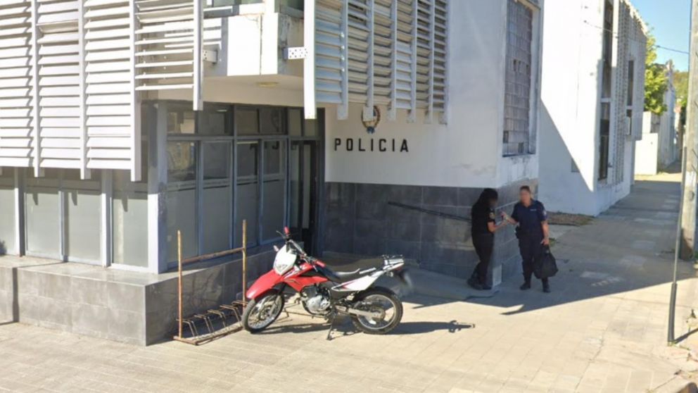 Integrantes de esta comisaría investigan lo sucedido.