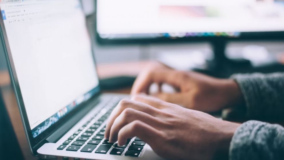 El botón incluido en algunos teclados de las notebooks que tiene una función súper importante, pero muy poco conocida.