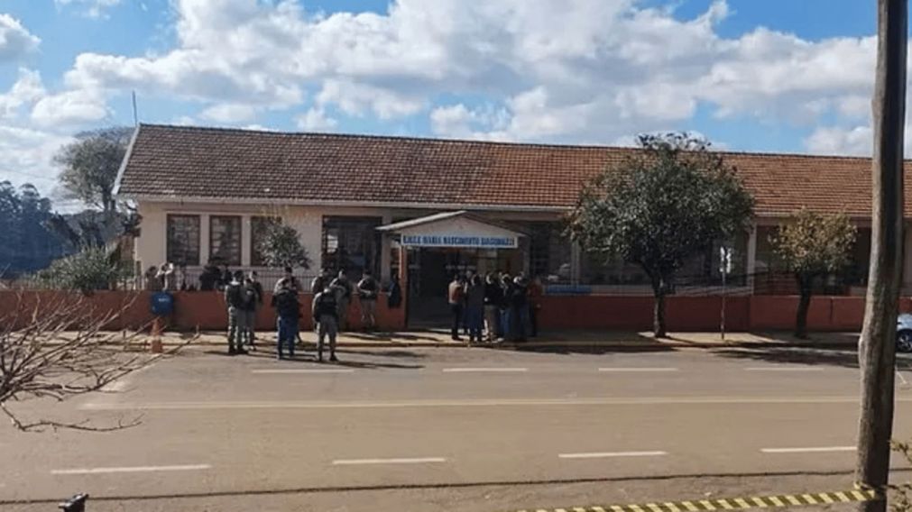 Un adolescente mató alumno de 9 años e hirió a otros dos personas en una escuela en Brasil (Imagen AP).