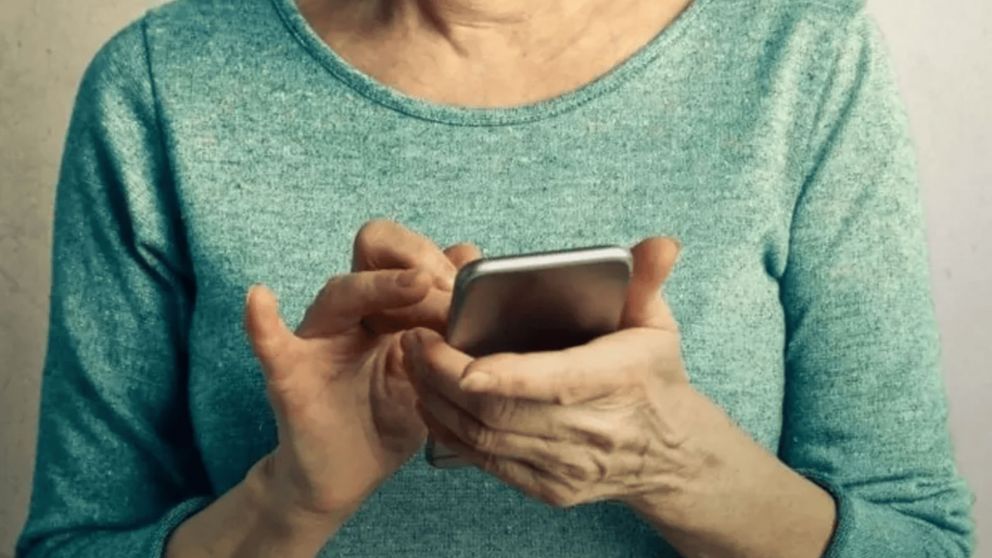 Una mujer quería comprar una pantalla solar y terminó estafada.