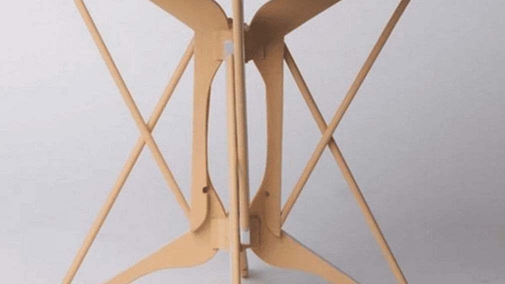 Las perchas de madera son un cl�sico del hogar.
