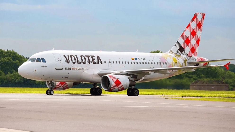 Un hombre muere tras ser succionado por el motor de un avión (Imagen ilustrativa).