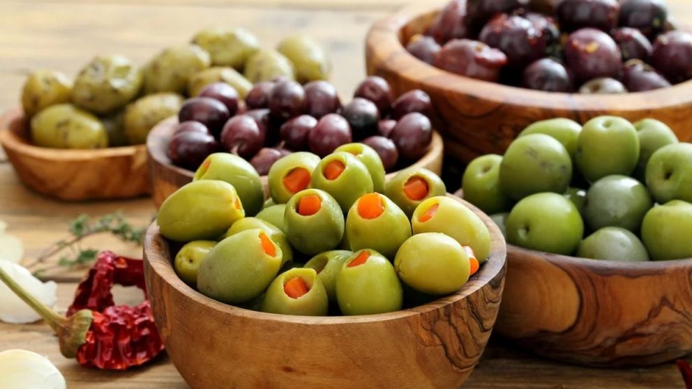 La teoría de las aceitunas: el curioso método que podría anticipar si una pareja es compatible.