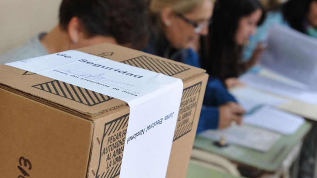Comienzan los preparativos para las elecciones legislativas bonaerenses.
