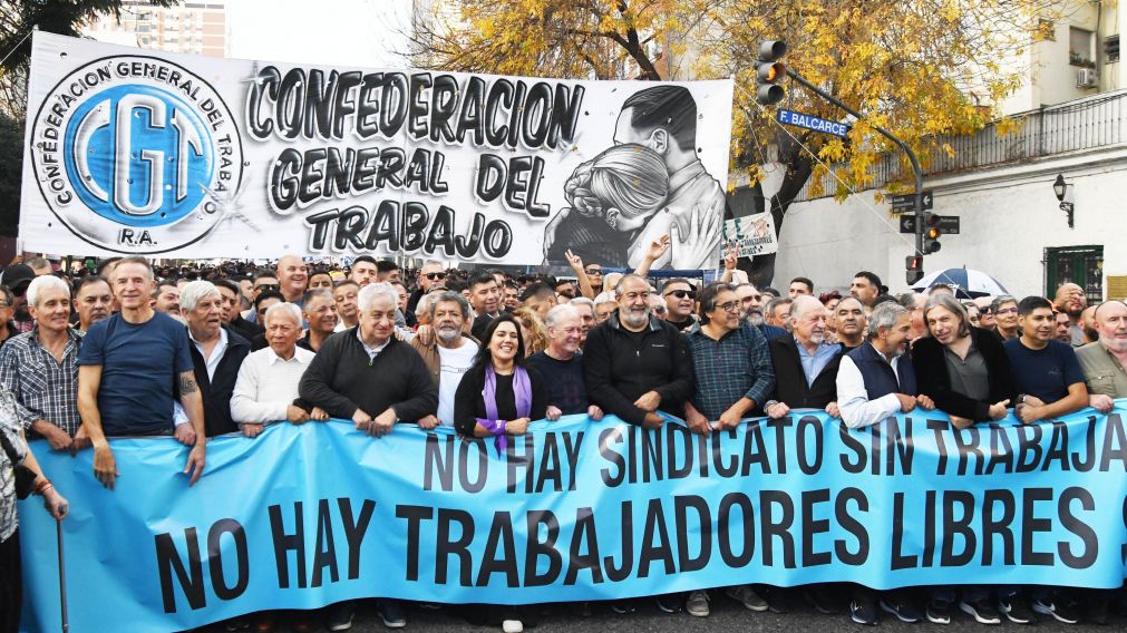 La CGT se expres� contra el cierre de la Direcci�n Nacional de Vialidad (Cr�nica / Carlos Ventura).