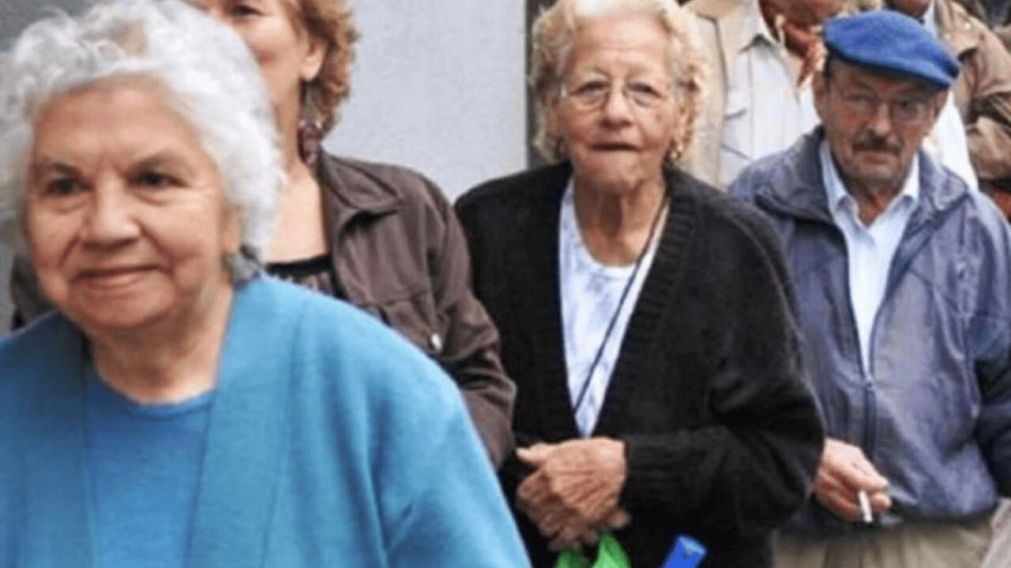 En junio, los jubilados y pensionados de ANSES contarán con un beneficio que les permitirá reforzar sus ingresos. ¿De qué se trata?