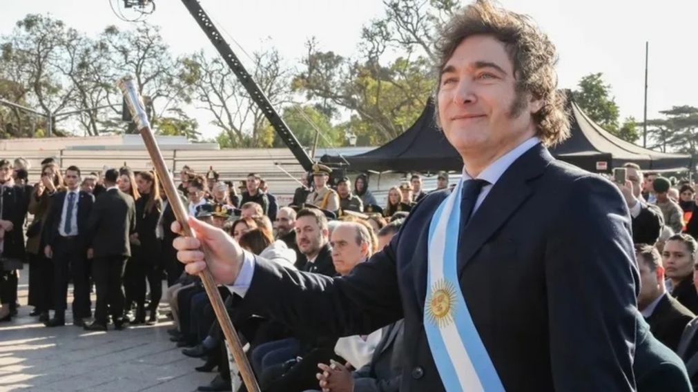 El presidente, Javier Milei, viajar� con su comitiva a la provincia de Tucum�n, en donde participar�n de la vigilia tradicional por el D�a de la Independencia.