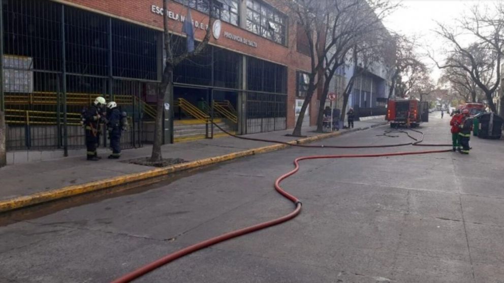 El incendio fue controlado por los Bomberos (NA).