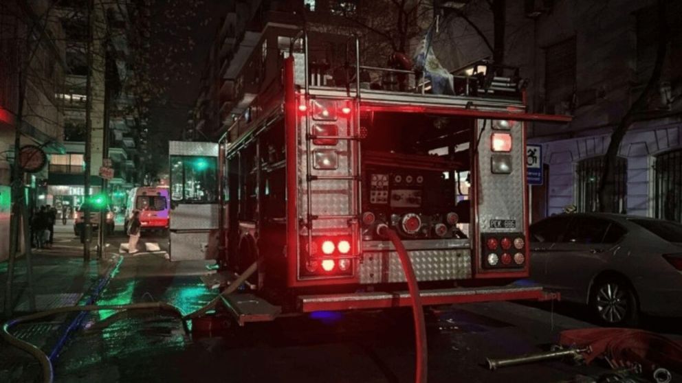 Se investigan las causales del incendio en Recoleta (Gobierno de la Ciudad).