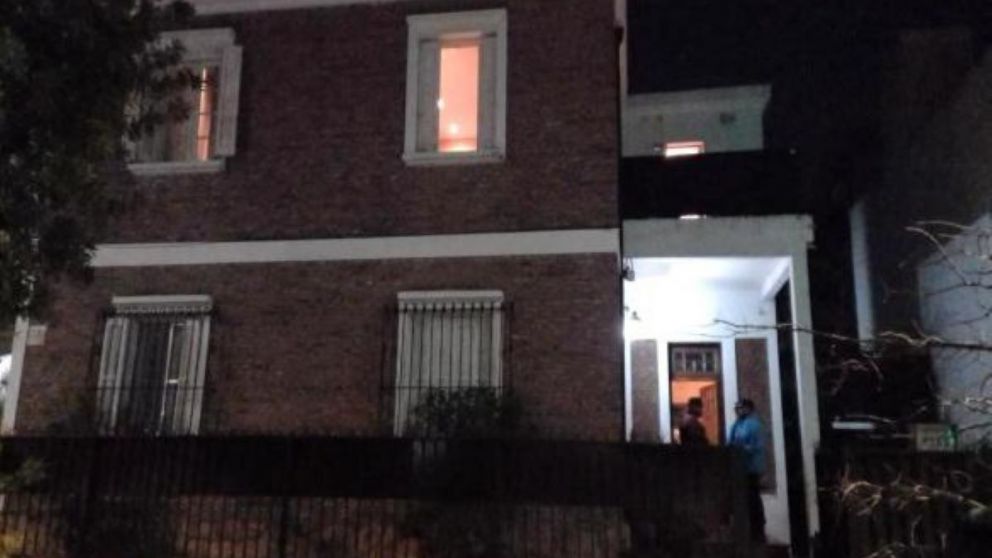 Cinco integrantes de una familia murieron por intoxicación con monóxido de carbono en una casa del barrio porteño de Villa Devoto.