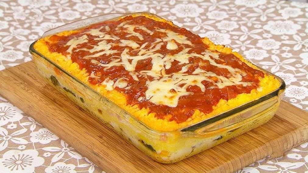 Pastel de polenta fácil y económico.