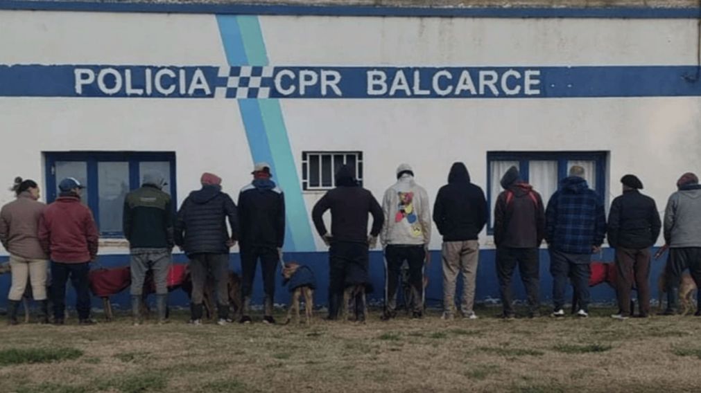 Detienen a 13 “galgueros” e investigan si hacían un torneo.