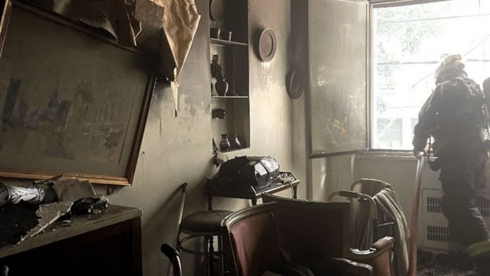 Así quedó el departamento tras el incendio.