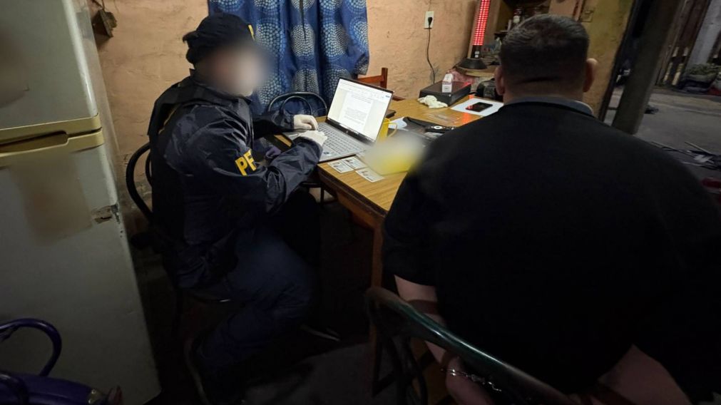 �VIDEO! Llam� al 911 y dijo que puso varios explosivos en una sucursal del Banco Naci�n: as� fue detenido