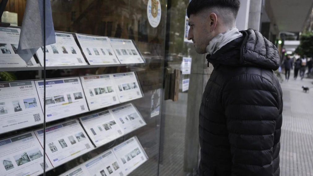 Los trabajadores de 18 a 24 a�os con empleo formal destinaron el 52% de su salario para pagar el alquiler de un monoambiente.