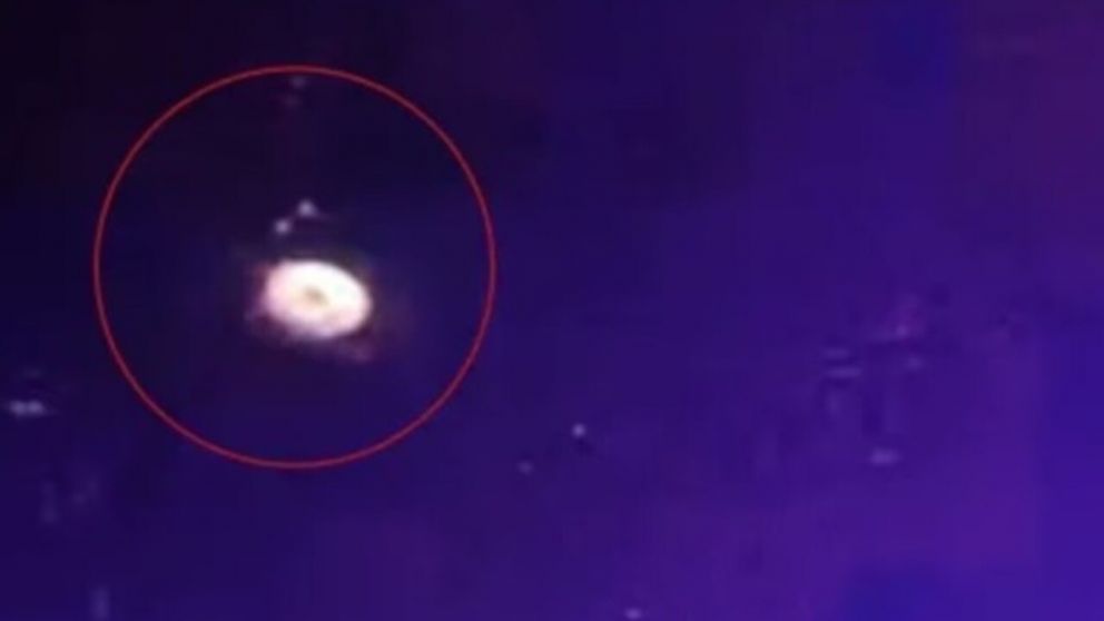 La extraña luz fue divisada en la provincia de Chaco (Captura de video).
