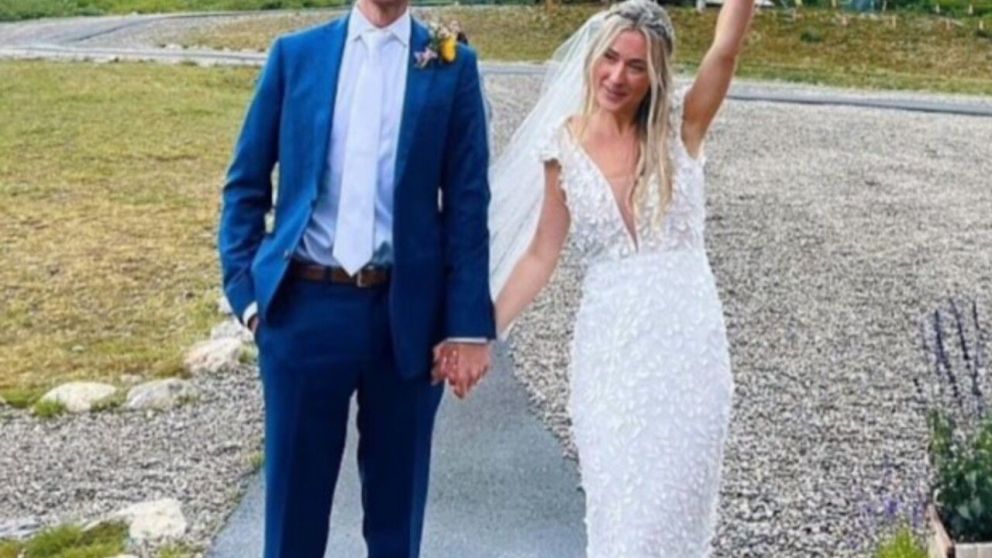 El matrimonio estaba pasando su luna de miel en Florida (X).