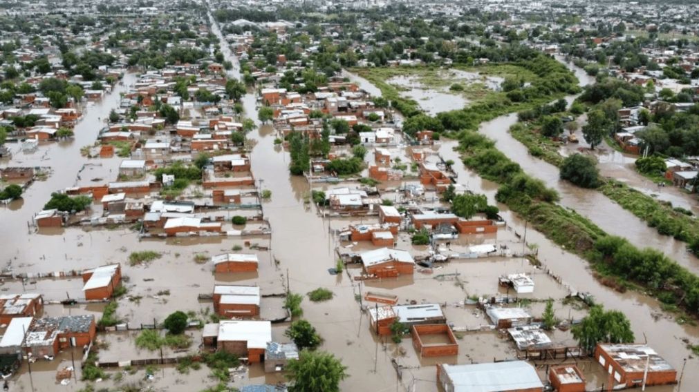 El Gobierno decidió vetar la ley de emergencia por las inundaciones en Bahía Blanca.