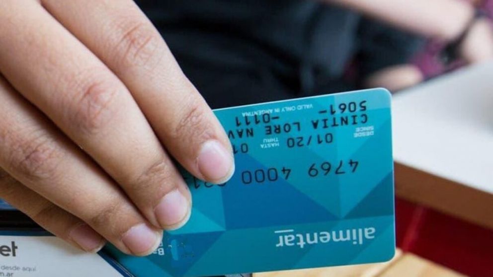 El Gobierno de Javier Milei tomó deuda por 300 millones de dólares para ampliar la Tarjeta Alimentar (Archivo).