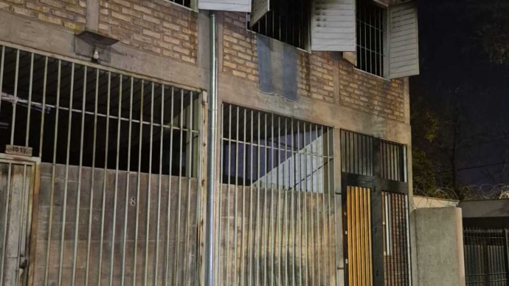 Vivienda incendiada la mañana de este lunes en Godoy Cruz