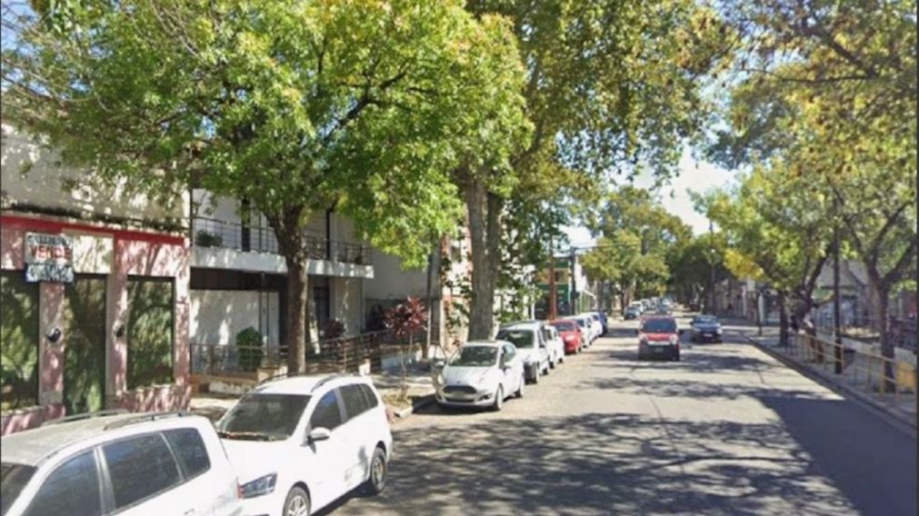 Un operario murió atropellado mientras colocaba señales de tránsito en una calle (Imagen Rosario3).