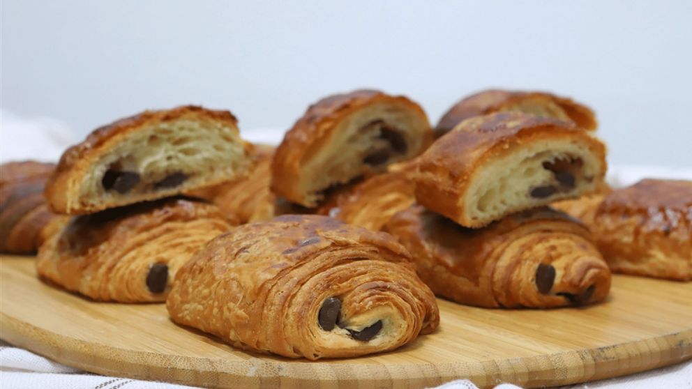 Cómo preparar un exquisito pan de chocolate: receta fácil, económica y bien sabrosa para los mates