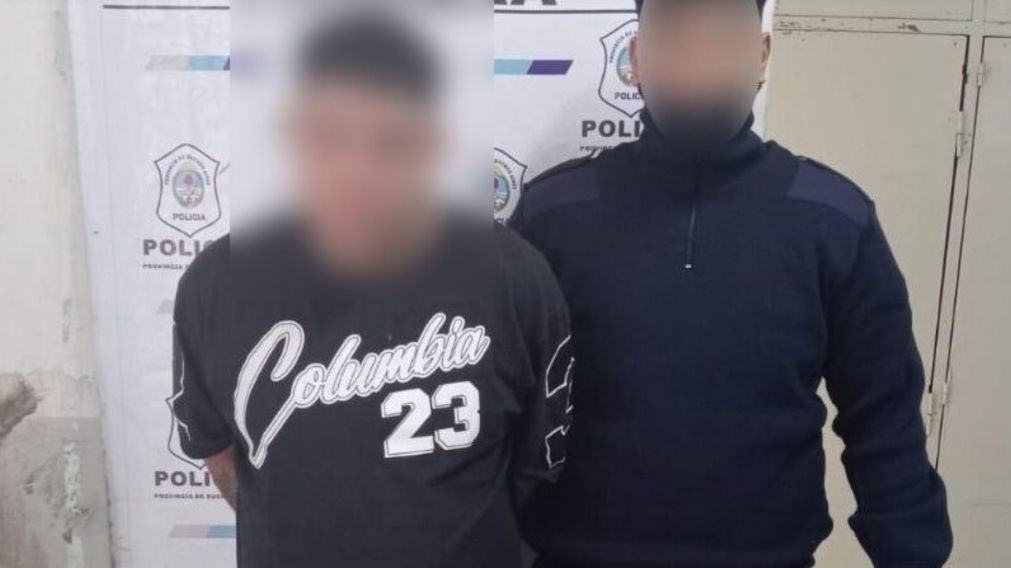 Este es el hombre que fue aprehendido por la muerte de su pareja.