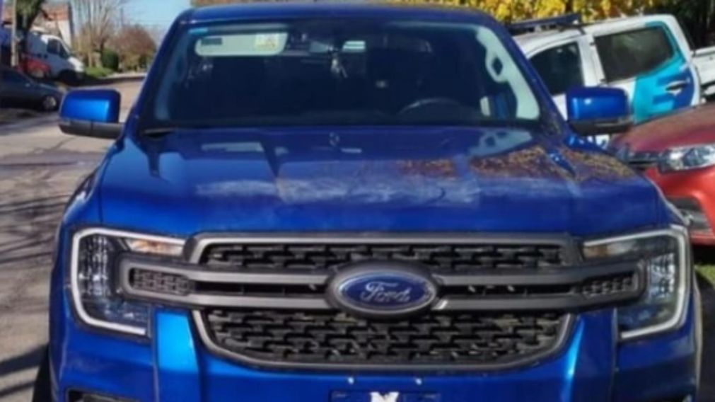 Este es el veh�culo que fue hallado en el procedimiento.  Cr�dito: 0223.