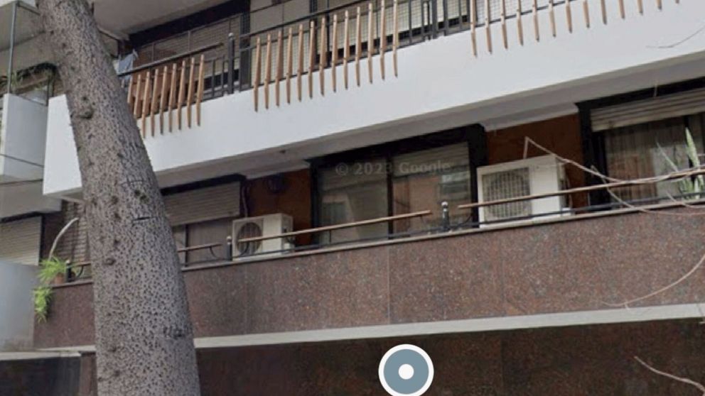 El edificio donde se produjo el macabro hallazgo.