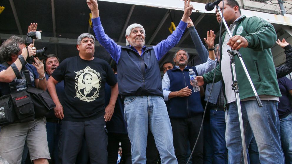 El Gobierno dictó la conciliación obligatoria en el conflicto con el Sindicato de Camioneros.