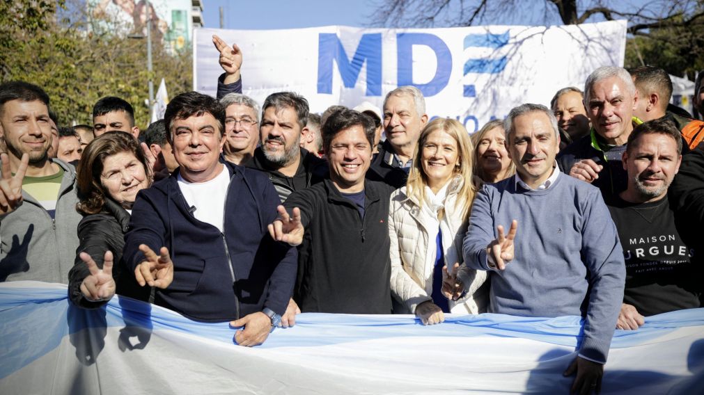 El intendente de La Matanza y presidente de la Federación Argentina de Municipios (FAM) Fernando Espinoza expresó: “Esto no es justicia. Esto es persecución y proscripción”.
