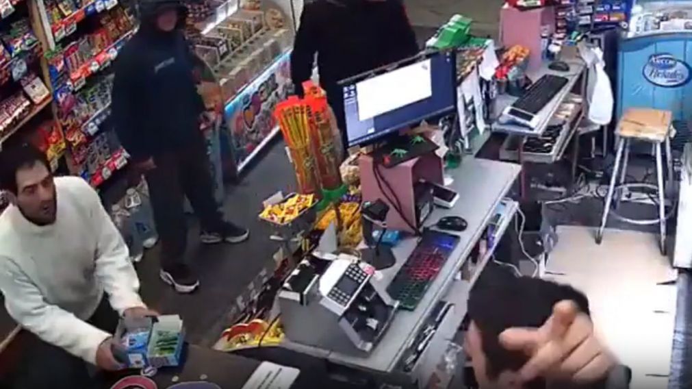 El violento hecho de inseguridad quedó grabado en video (Gentileza 0223).
