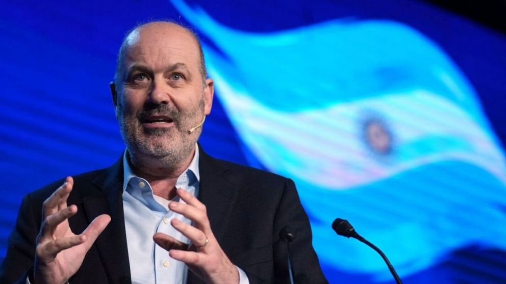 Federico Sturzenegger cuestion� a la AFA tras manifestar el rechazo a las sociedades an�nimas.