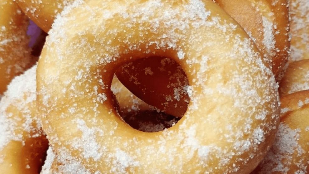 Receta infalible de rosquitas azucaradas.