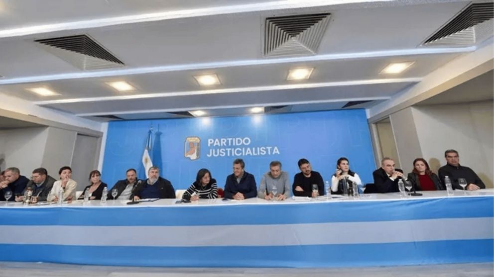Referentes peronistas convocaron a movilizar este mi�rcoles 18 de junio hacia los tribunales federales, en respaldo a la expresidenta en el marco de la causa Vialidad.