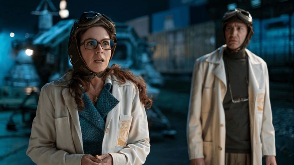 La película mexicana de Netflix pone en juego el amor, la ciencia y los cambios sociales a través de un inesperado salto temporal.