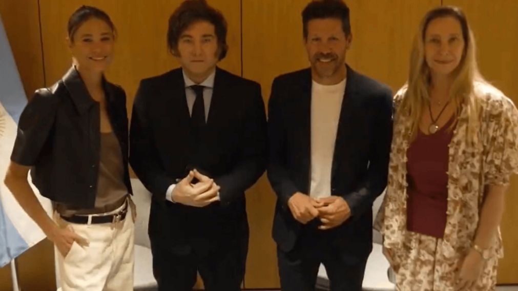 ¡VIDEO! En España, Javier Milei se reunió Diego Simeone: "Jugué contra vos"