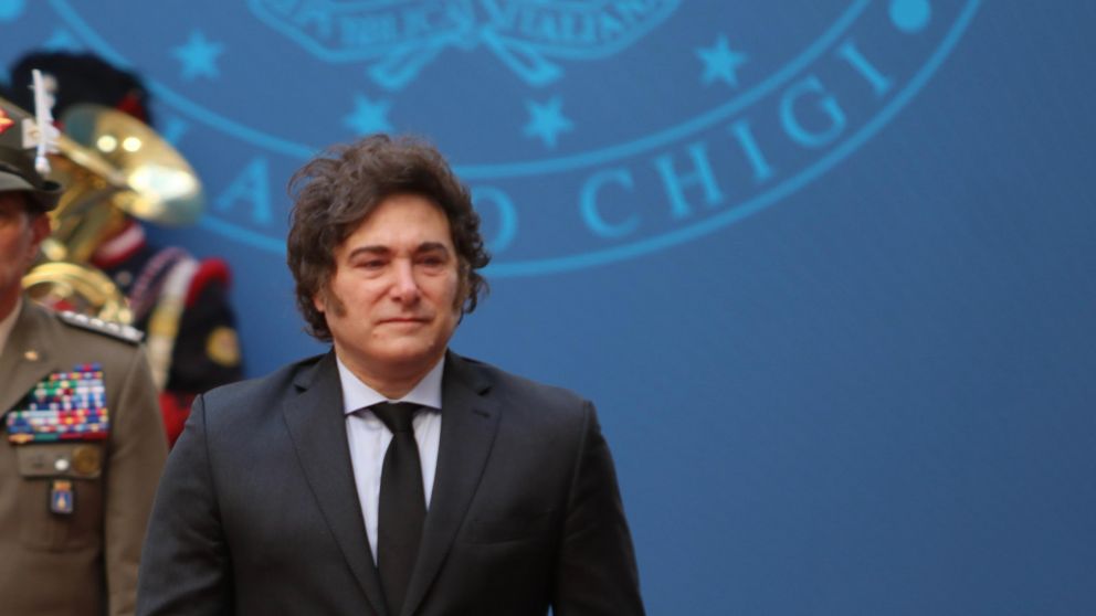 Javier Milei se reúne con el papa León XIV en el Vaticano.