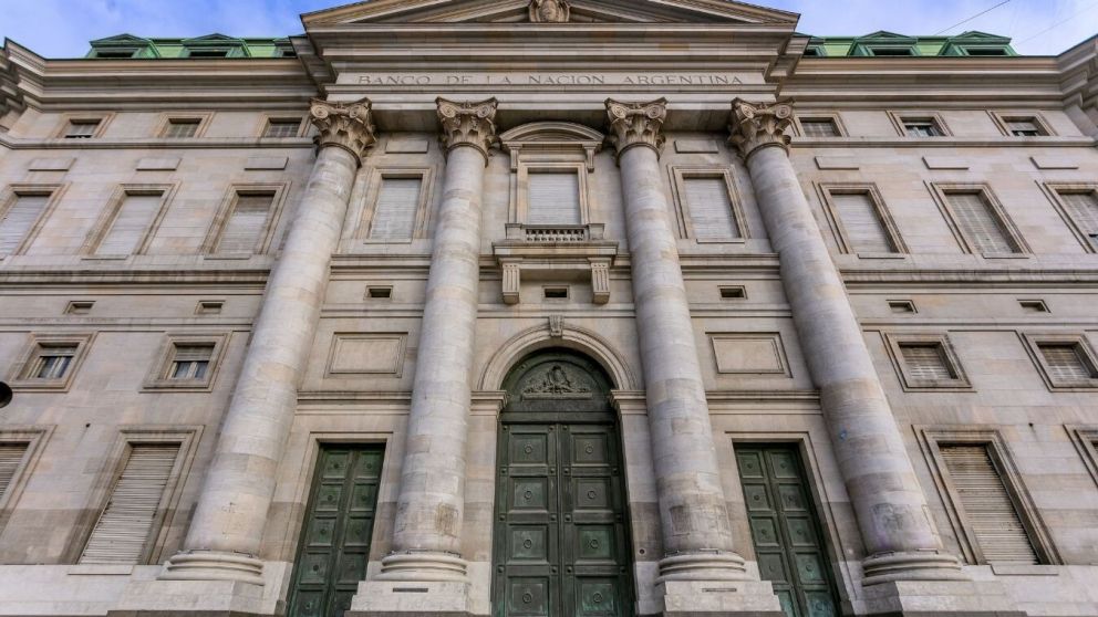 La Justicia ratificó el freno al decreto que busca transformar el Banco Nación en Sociedad Anónima (Archivo).