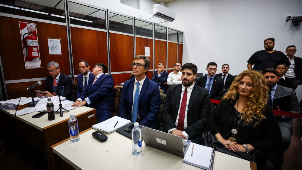 Se desconoce cuál será la fecha de reinicio del juicio por la muerte de Diego Maradona (X)