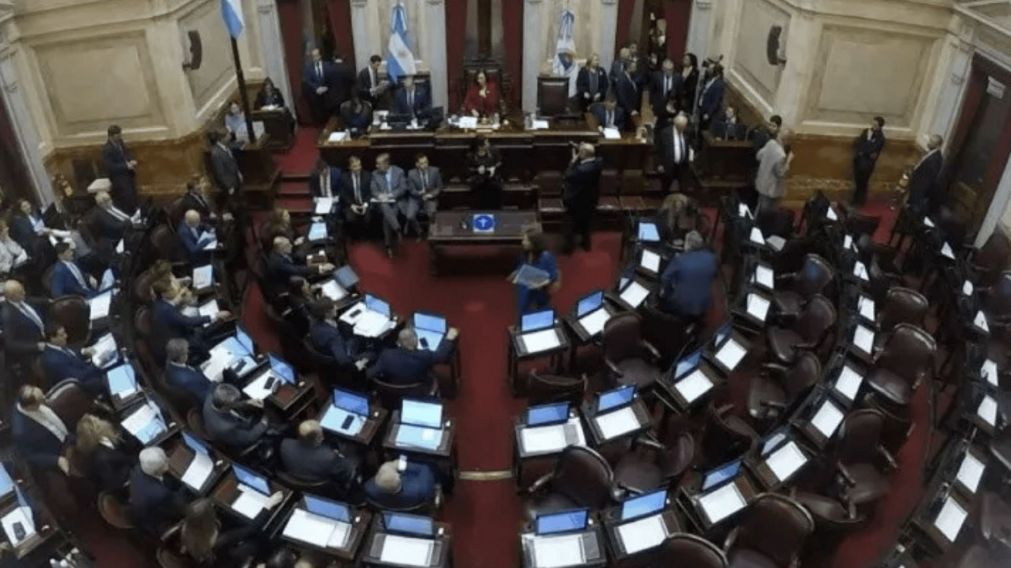 Los senadores obtuvieron un importante aumento salarial.